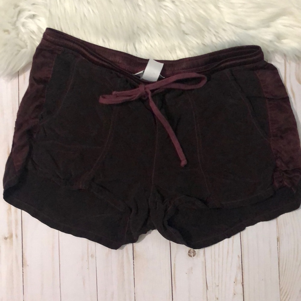 Hard Tail Forever Burgundy Shorts Size M